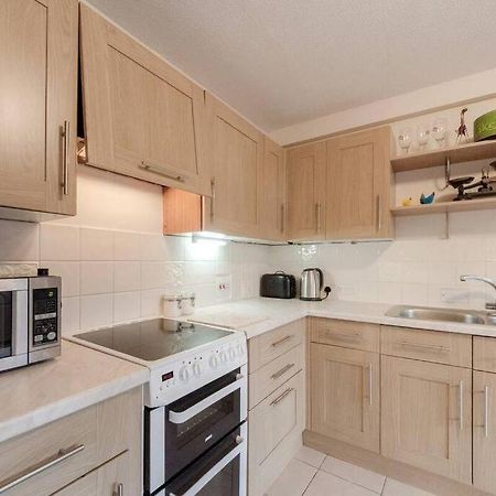 Spacious Two Double Bedroom Flat London Exterior photo